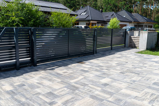 Best Professional Driveway Pavers  in Holiday, FL